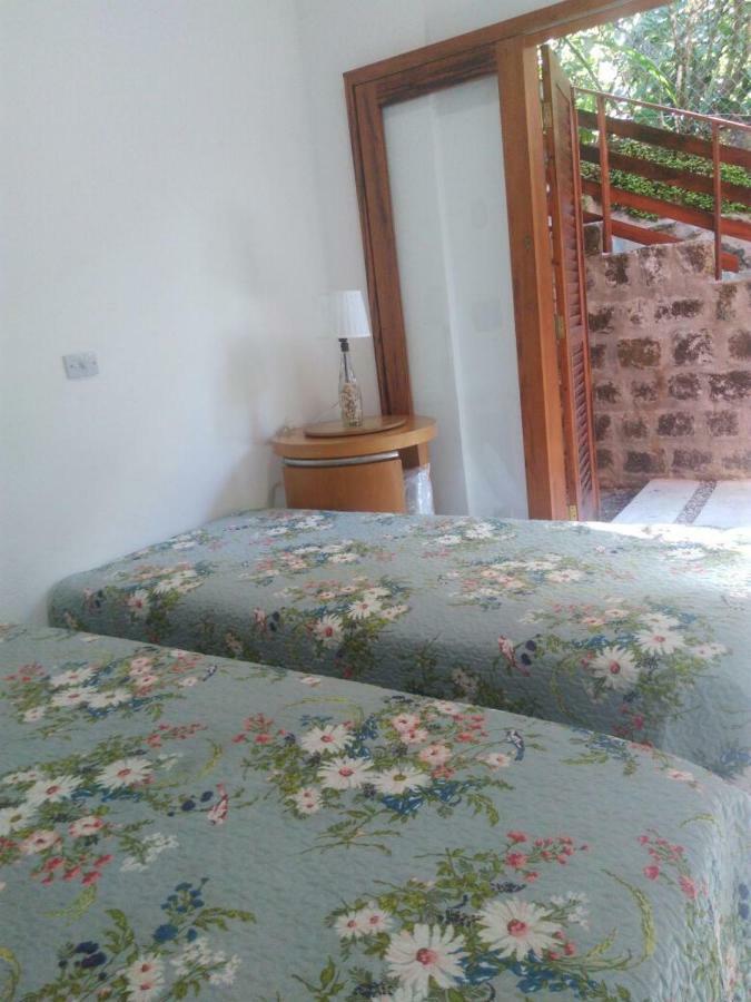 Villa Felix Suites E Chales Ubatuba Exterior photo